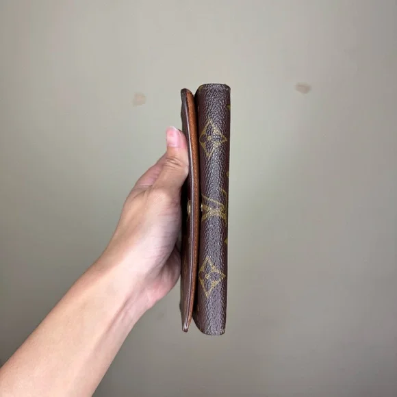 Louis Vuitton Monogram Wallet - Picture 6 of 11